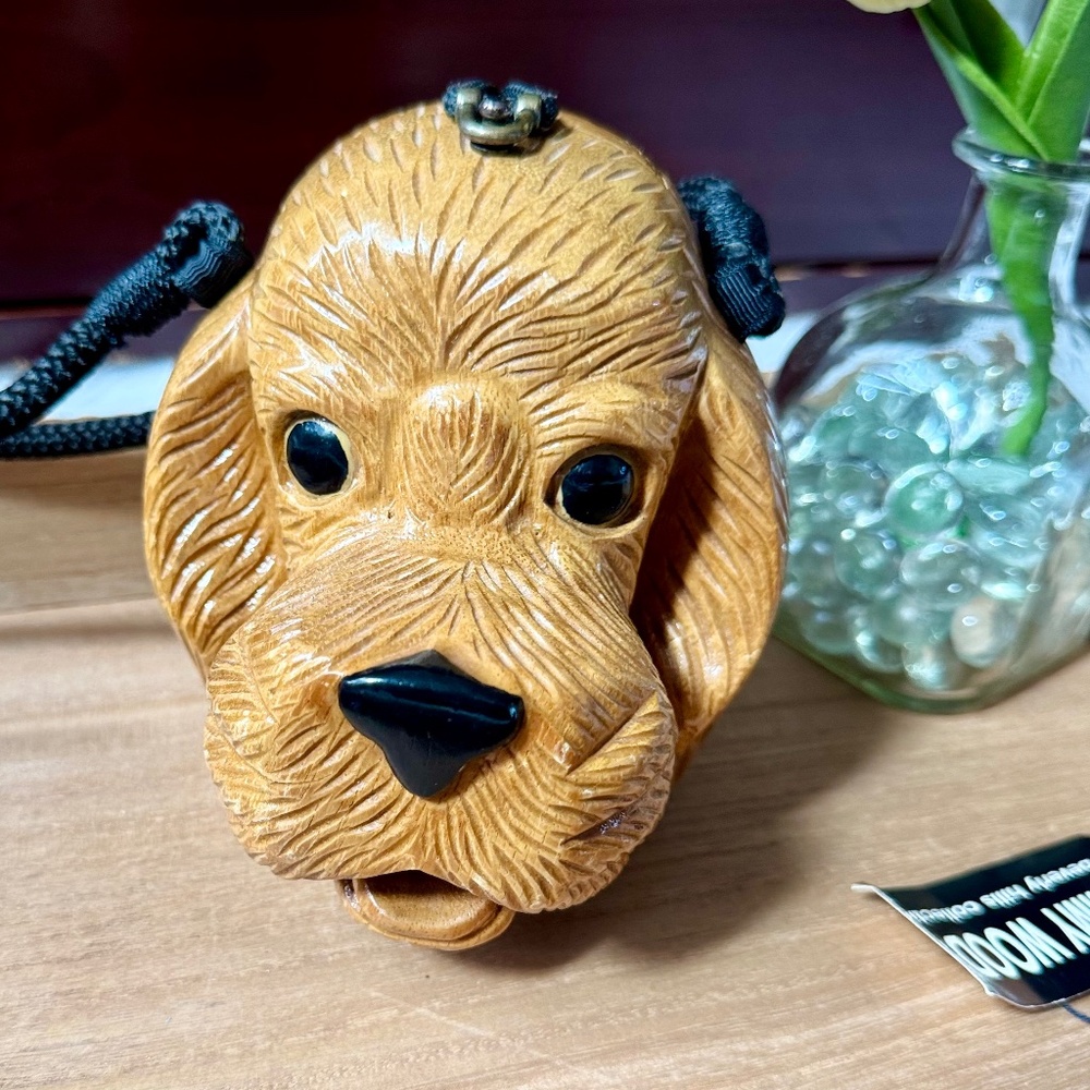 Vintage Timmy Woods‎ Beverly Hills Dog Hand Carved Acacia Wood Collectible Bag